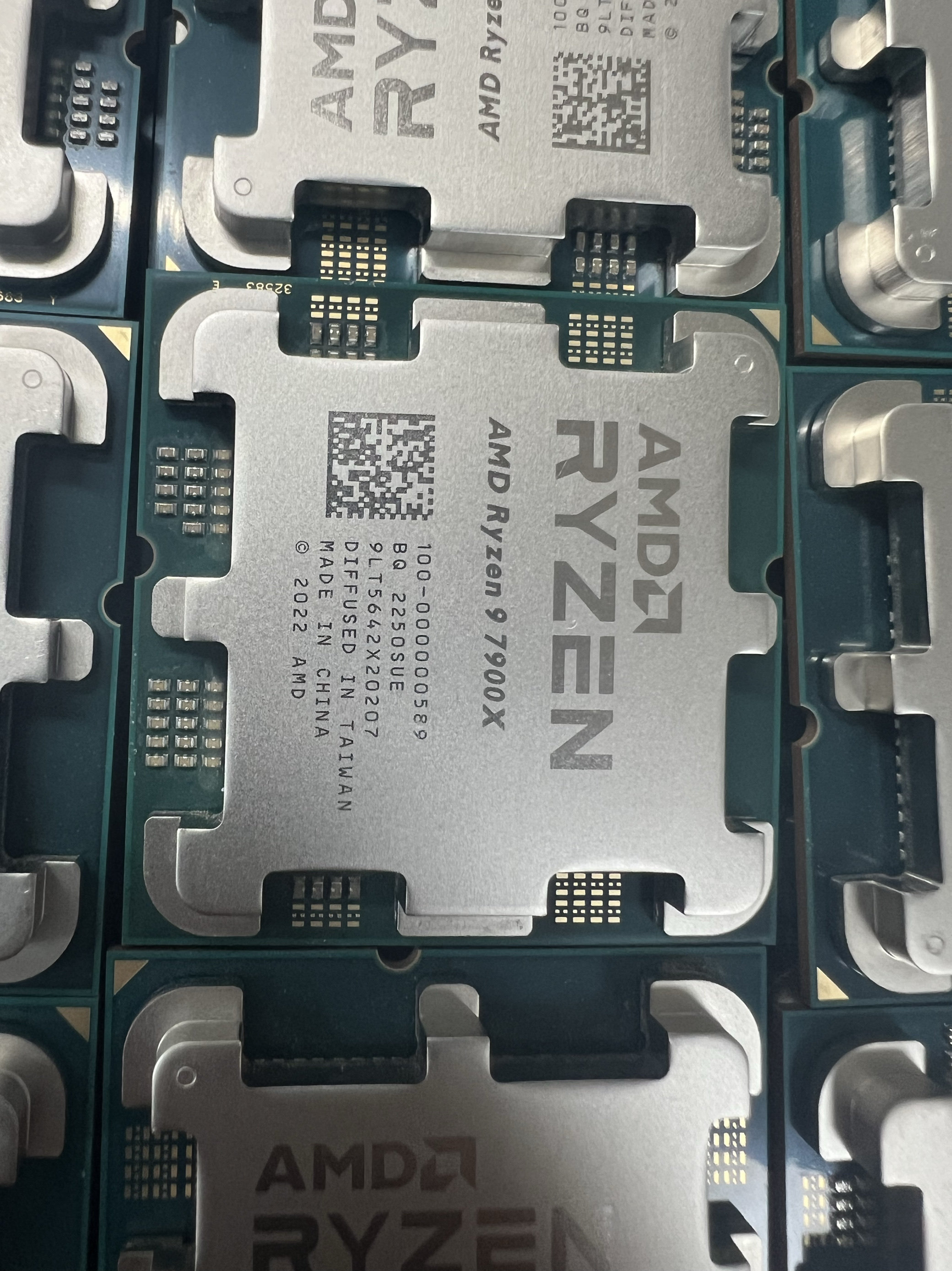 amdamd ryzen 9 7900x cpu处理器盒装拆机正品r7 7800x3d 7950x