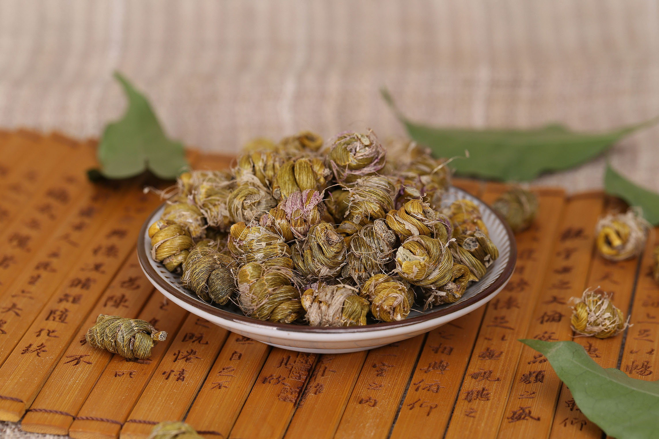 铁皮石斛搭配西洋参磨粉吃,降血糖!