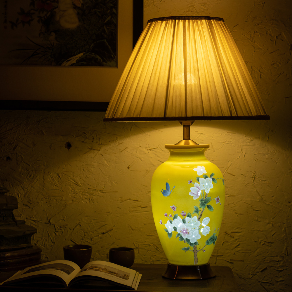 Jingdezhen ceramics vase lamp recent new Chinese style household knife clay sitting room adornment is placed bedside lamp