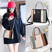 2021 new womens bag Hand bag shoulder bag girl zipper bag solid color simple bag fashion versatile tide