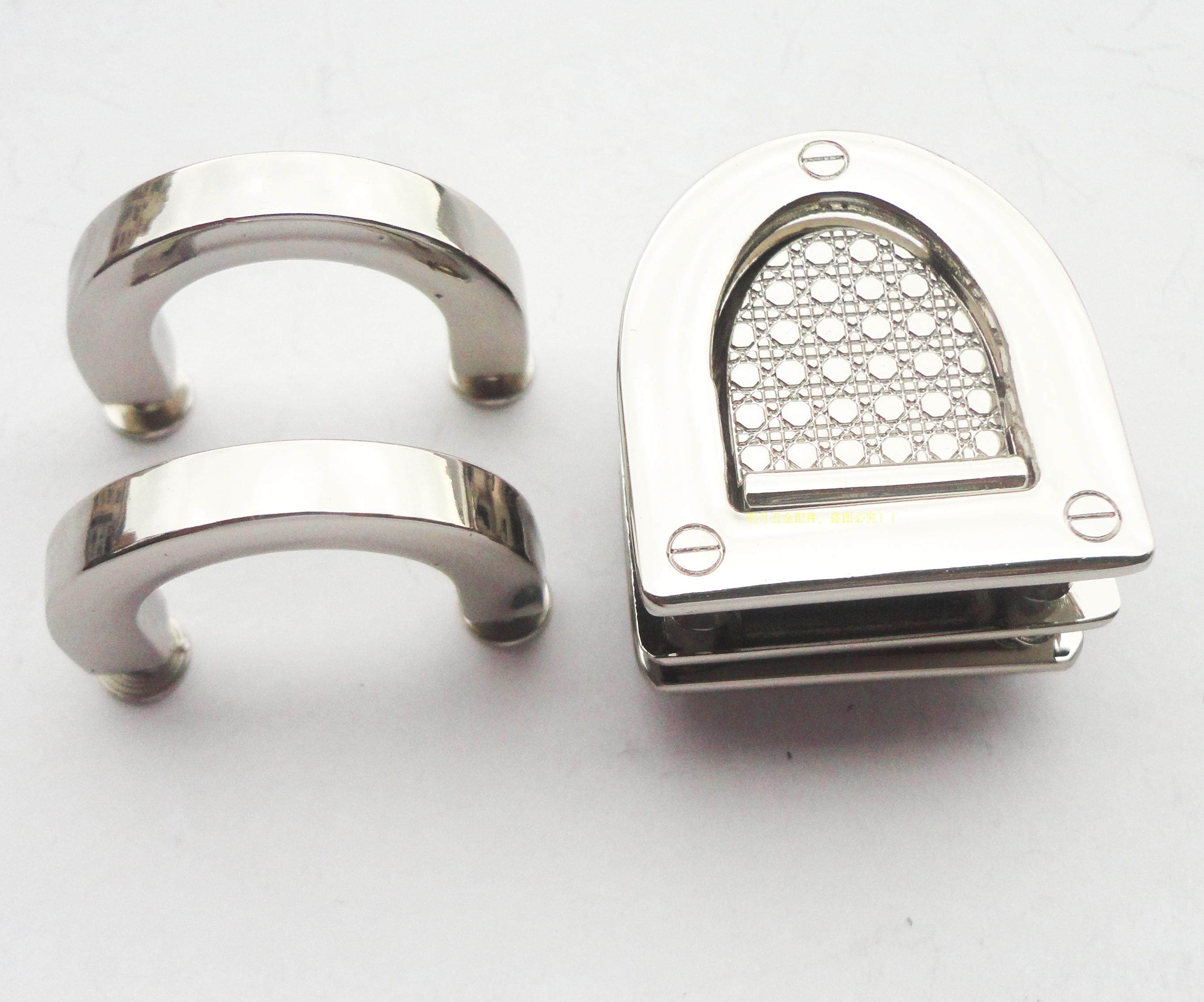 女包锁扣卡锁五金配件拱桥背带恶搞包盖头锁公母扣螺丝固定半圆扣