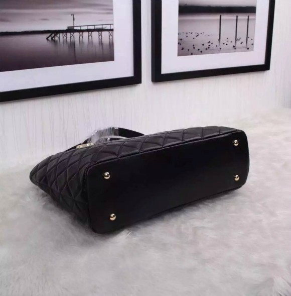 201550 black lamb leather shoulder bag handbag
