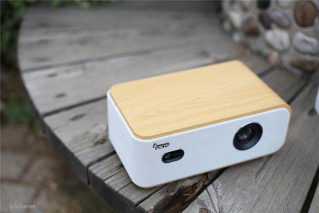 百寸巨屏说走就走神画投影开箱