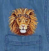 Lion Cross Embroidered source file xsd on m P B-258 clothes