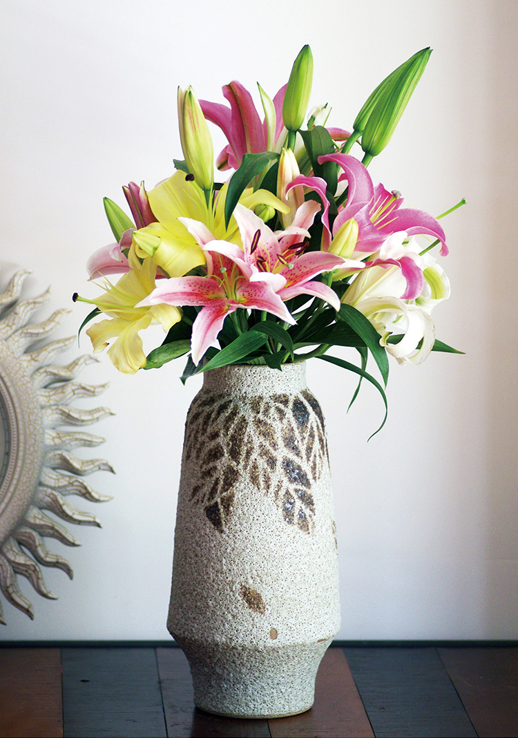 香水百合花 鲜花云南直发 昆明水养玫瑰花束直批插花速递同城直发