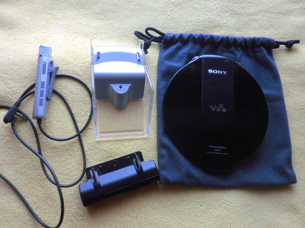 日本中古 索尼sony d-ne10 经典cd随身听 稀少的黑色成色新配件全
