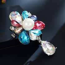 Yuanyin Brooch Female Pearl Mother Bay Korea Fashion Spring Autumn Sweater Cloak Buttonup Chest Flowers Biepin Couple Birthday Gifts