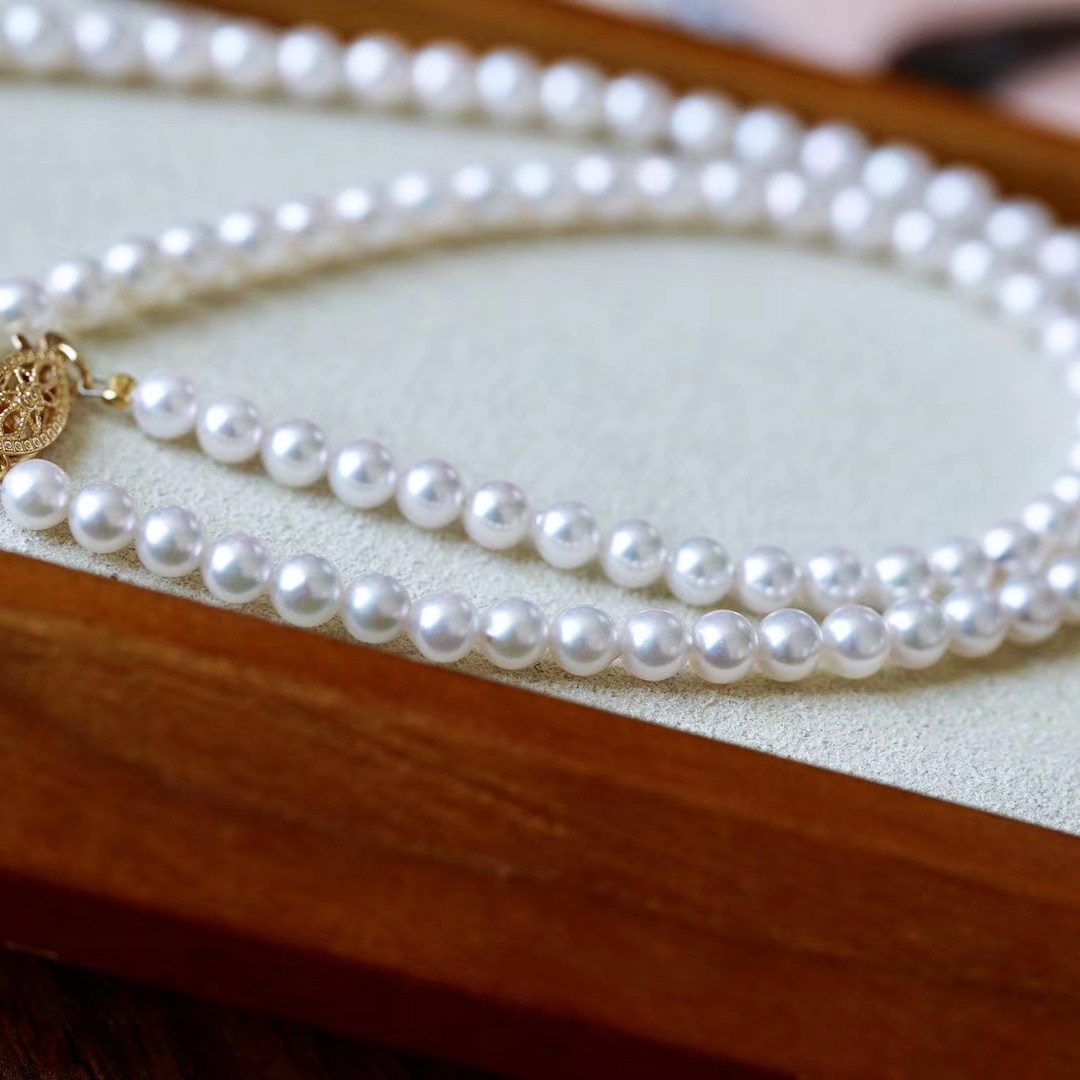 【新货】4.5-5mm天然akoya珍珠项链 白透粉 颜色美 极强光