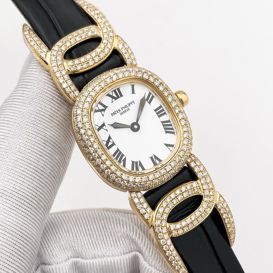 [5折热门手表]9.5新百达翡丽18k黄金后镶钻石英女表 公价约25万