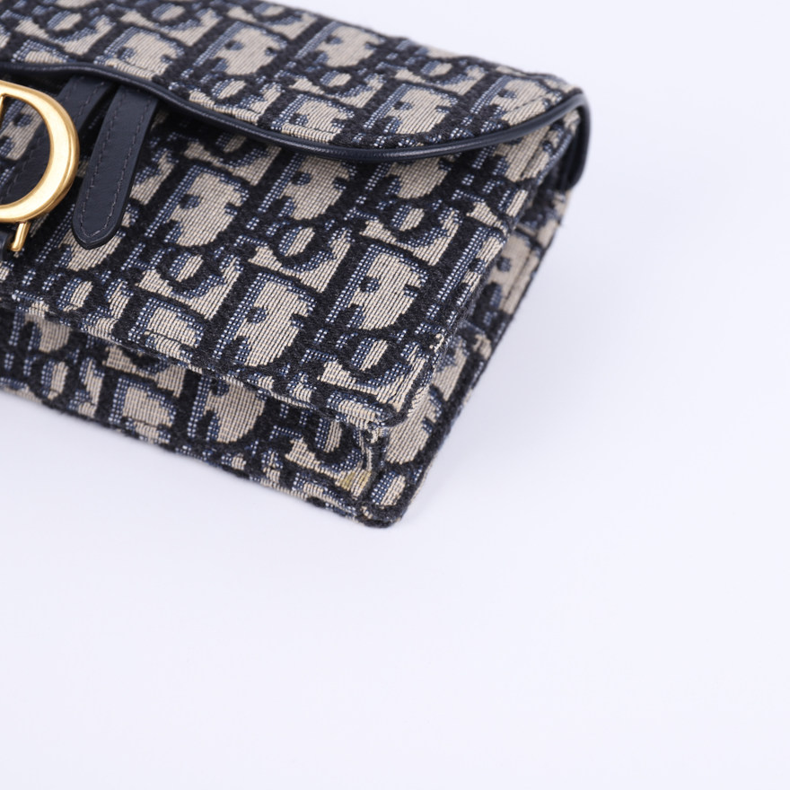 鉴定机构: 商家自检流行款式名称: 其他款式: 腰包上市时间: 2019年