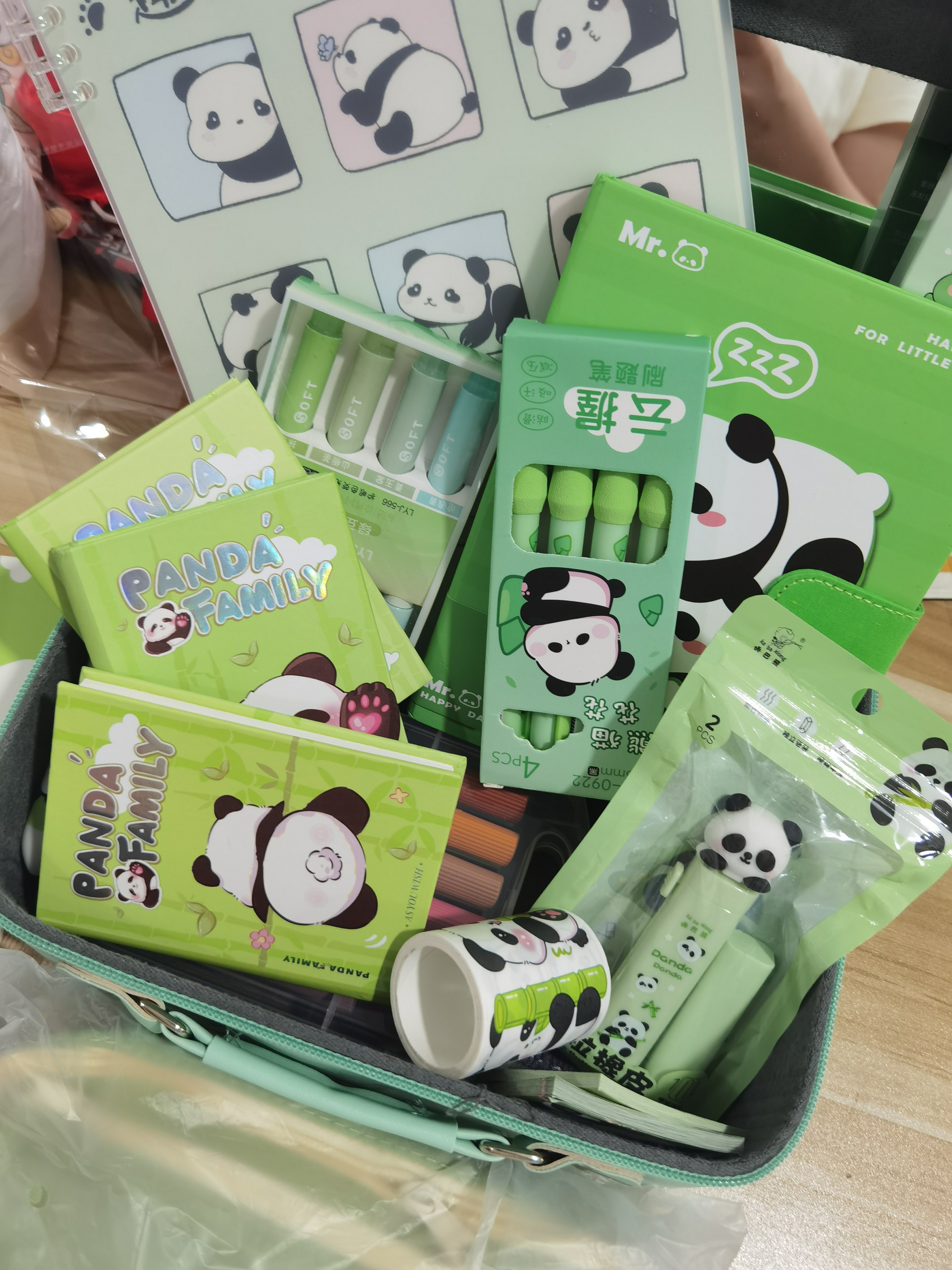 文具礼盒套装开学大礼包送孩子喜欢的生日礼物熊猫盲袋小学生一年级