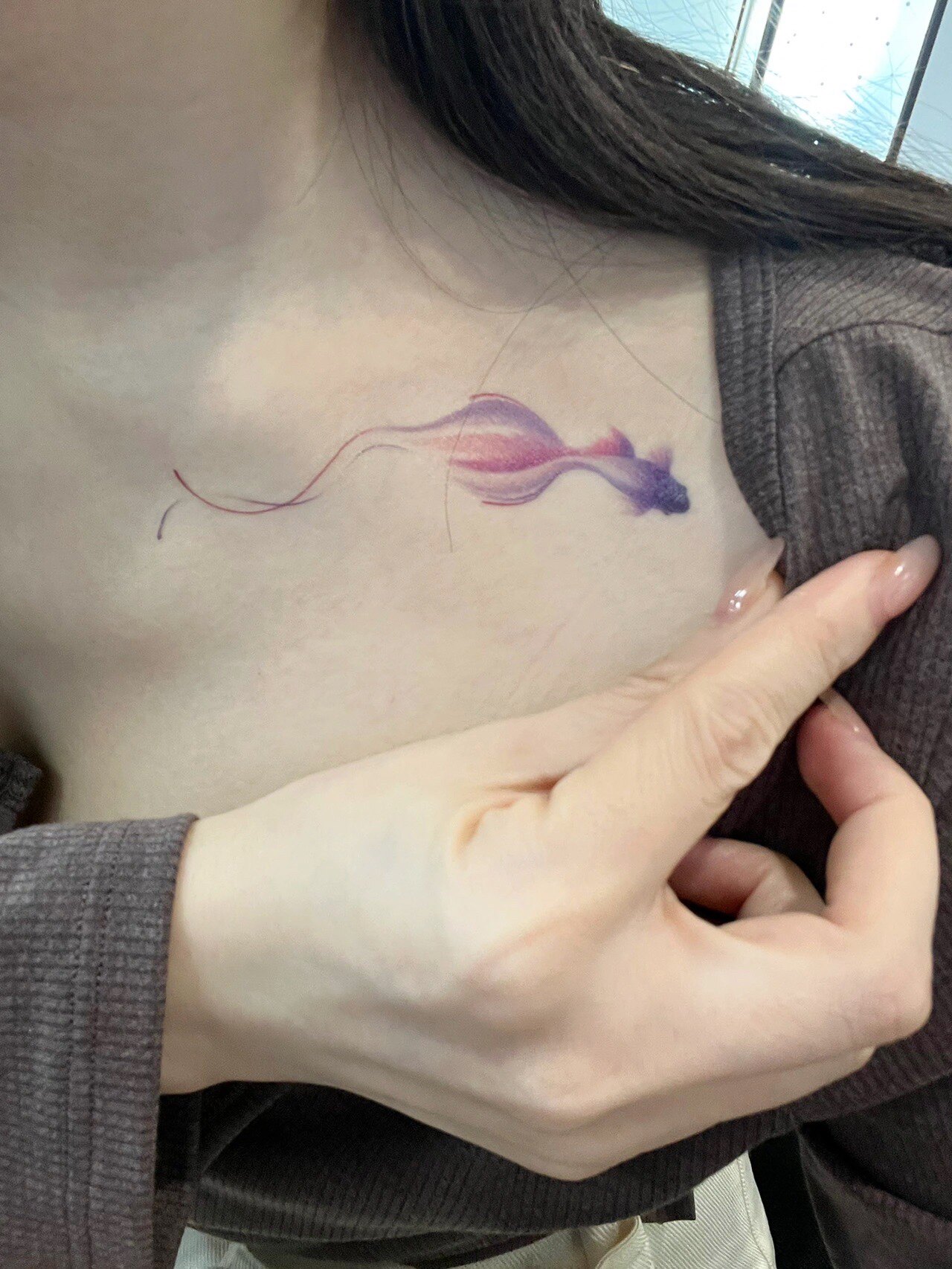 粉紫色浪漫拖尾鱼 原创锁骨纹身贴 2条