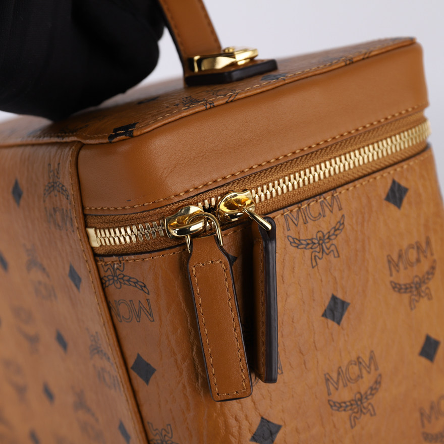 [9.9新]mcm女士干邑色化妆包ax021参考价5500