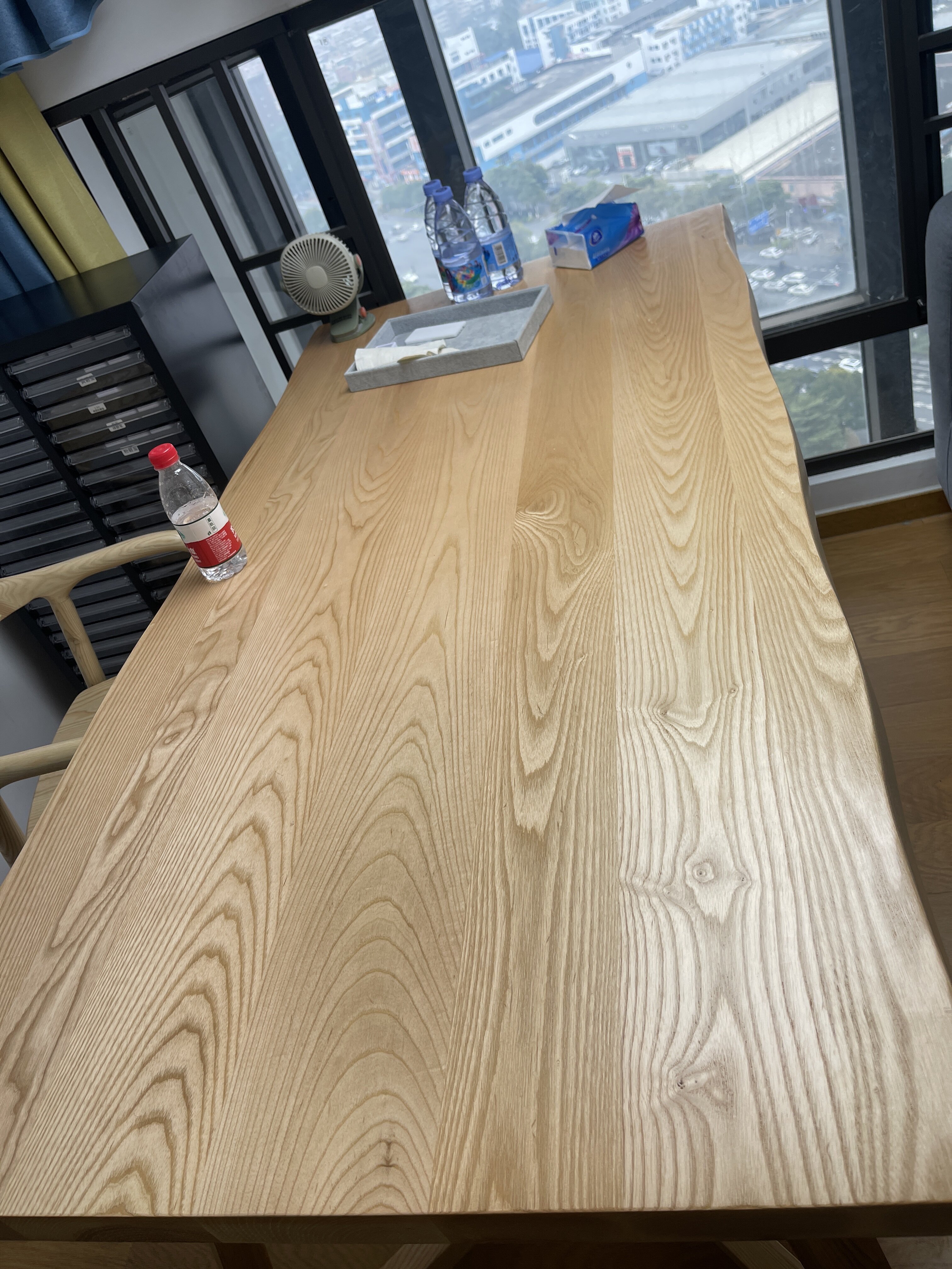 北欧白蜡木书桌现代简约书房写字台设计师别墅型全实木办公桌定制