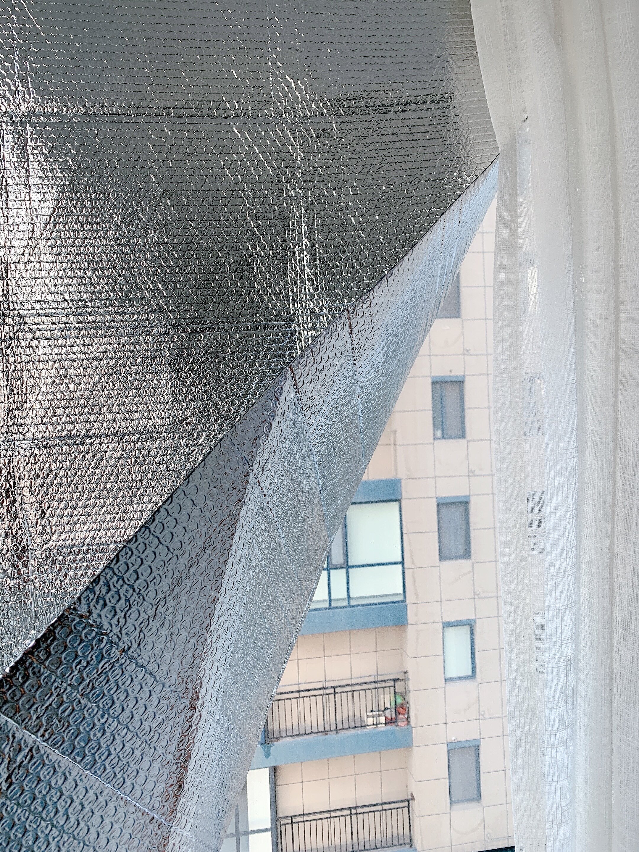 阳台窗户防晒隔热遮阳窗帘家用免打孔吸在玻璃上的遮挡窗帘遮光布