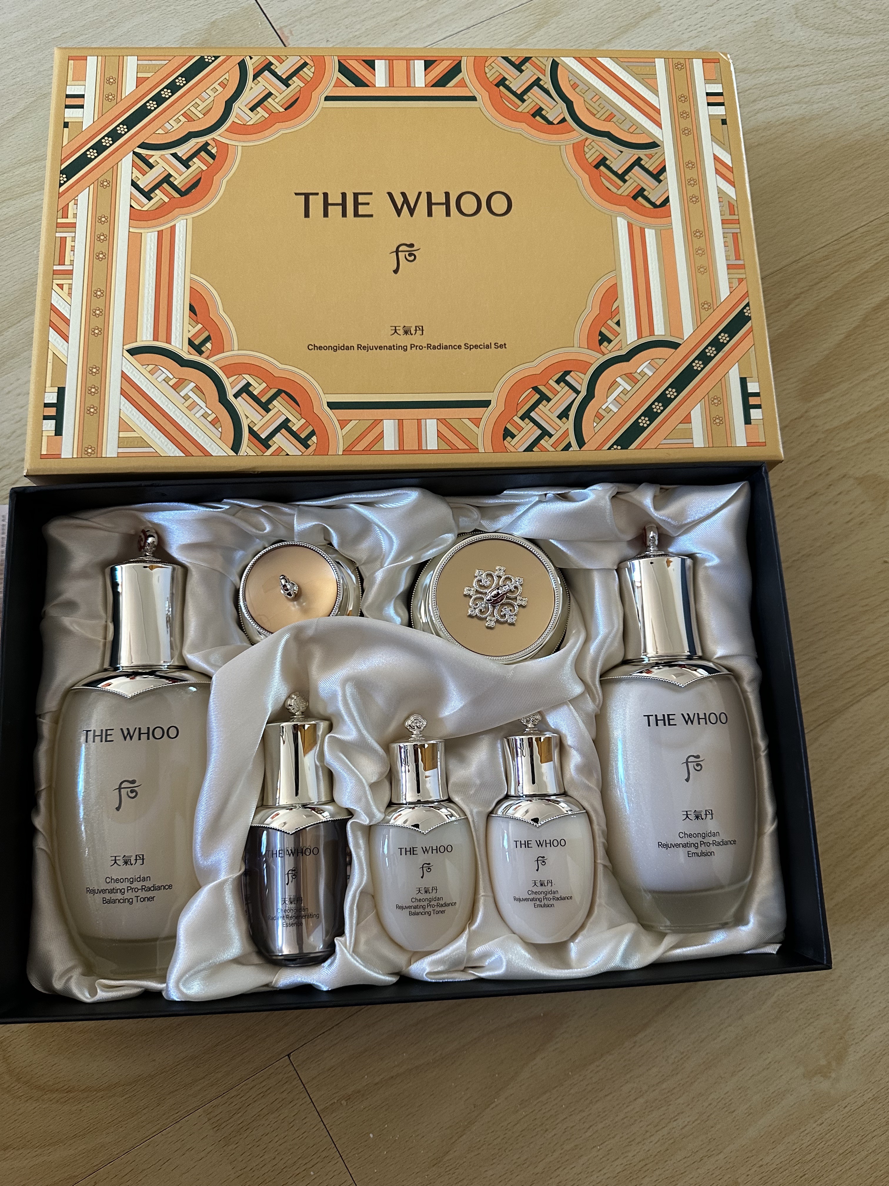 后/whoo 天气丹套装 花献水乳霜三件套盒 现货包邮 单水/单乳