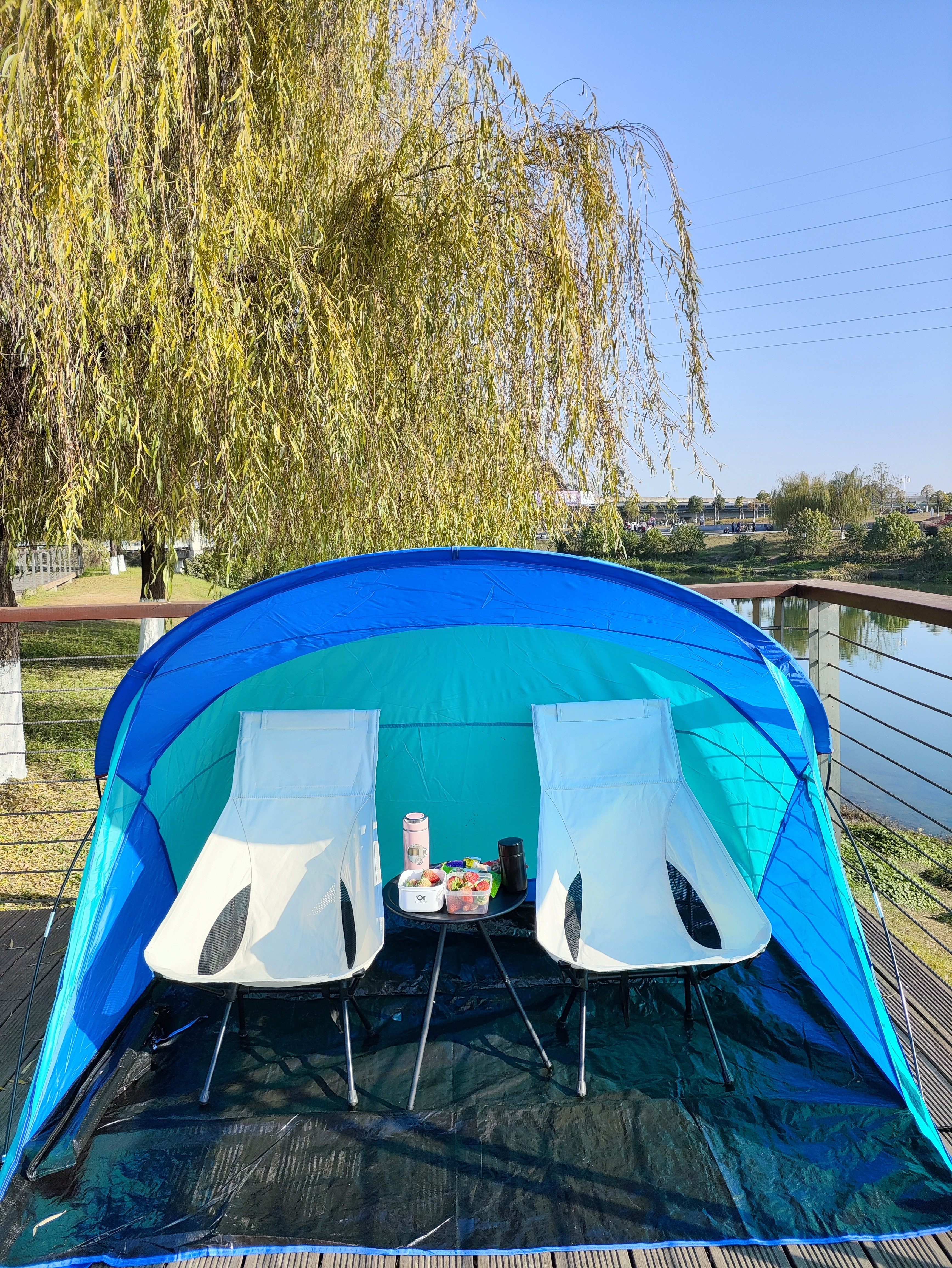 萤火虫户外帐篷2人海边沙滩遮阳钓鱼帐篷野外露营野餐简易手搭