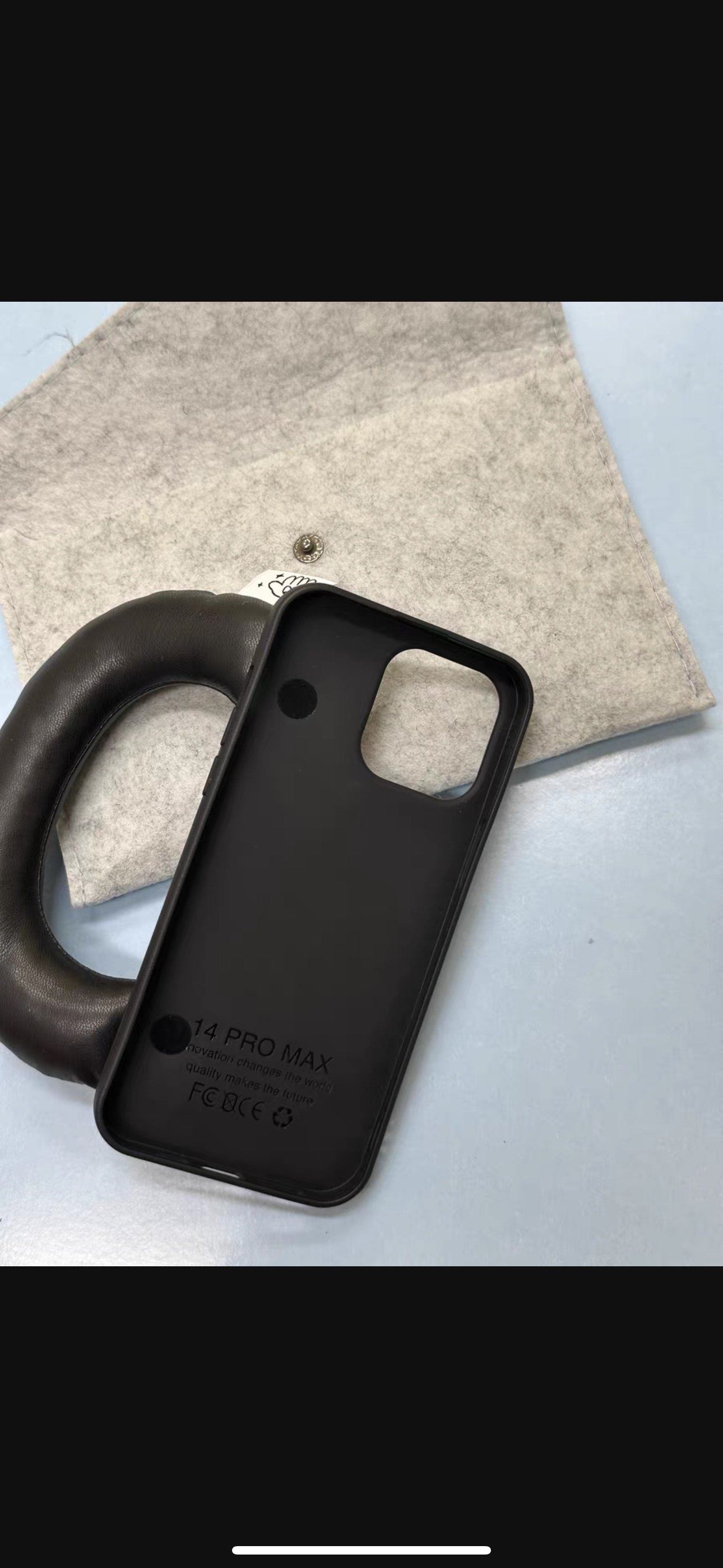 macy高级感黑色皮纹硅胶软壳适用iphone16promax手拎充棉皮腕带手机壳