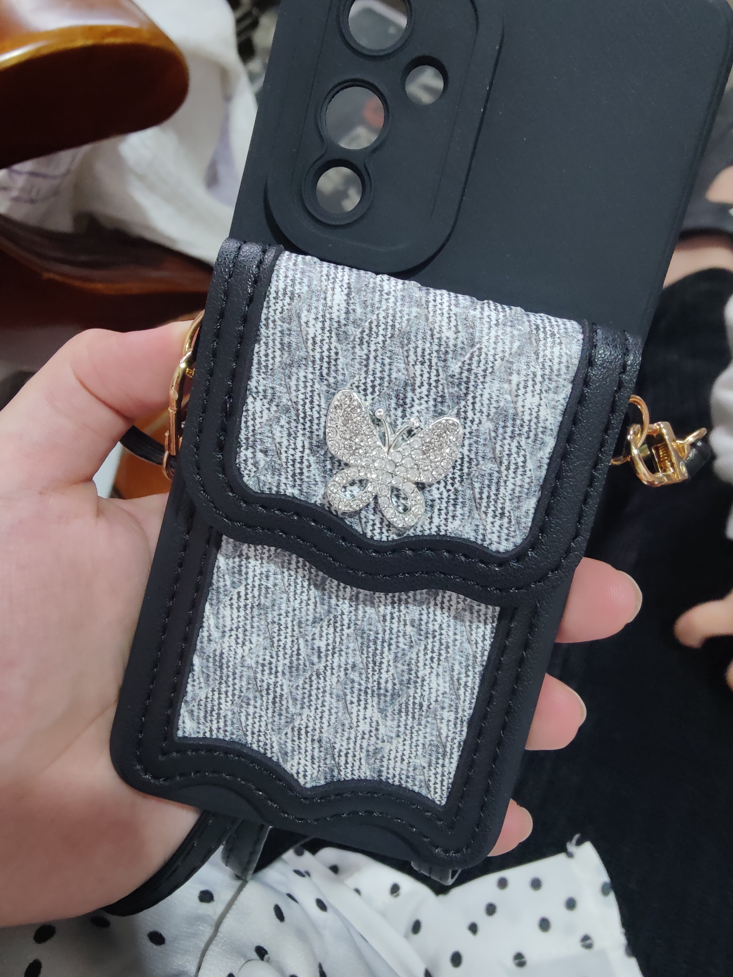 轻奢水钻蝴蝶卡包适用opporeno13手机壳reno12/10pro斜挎reno11背带绳