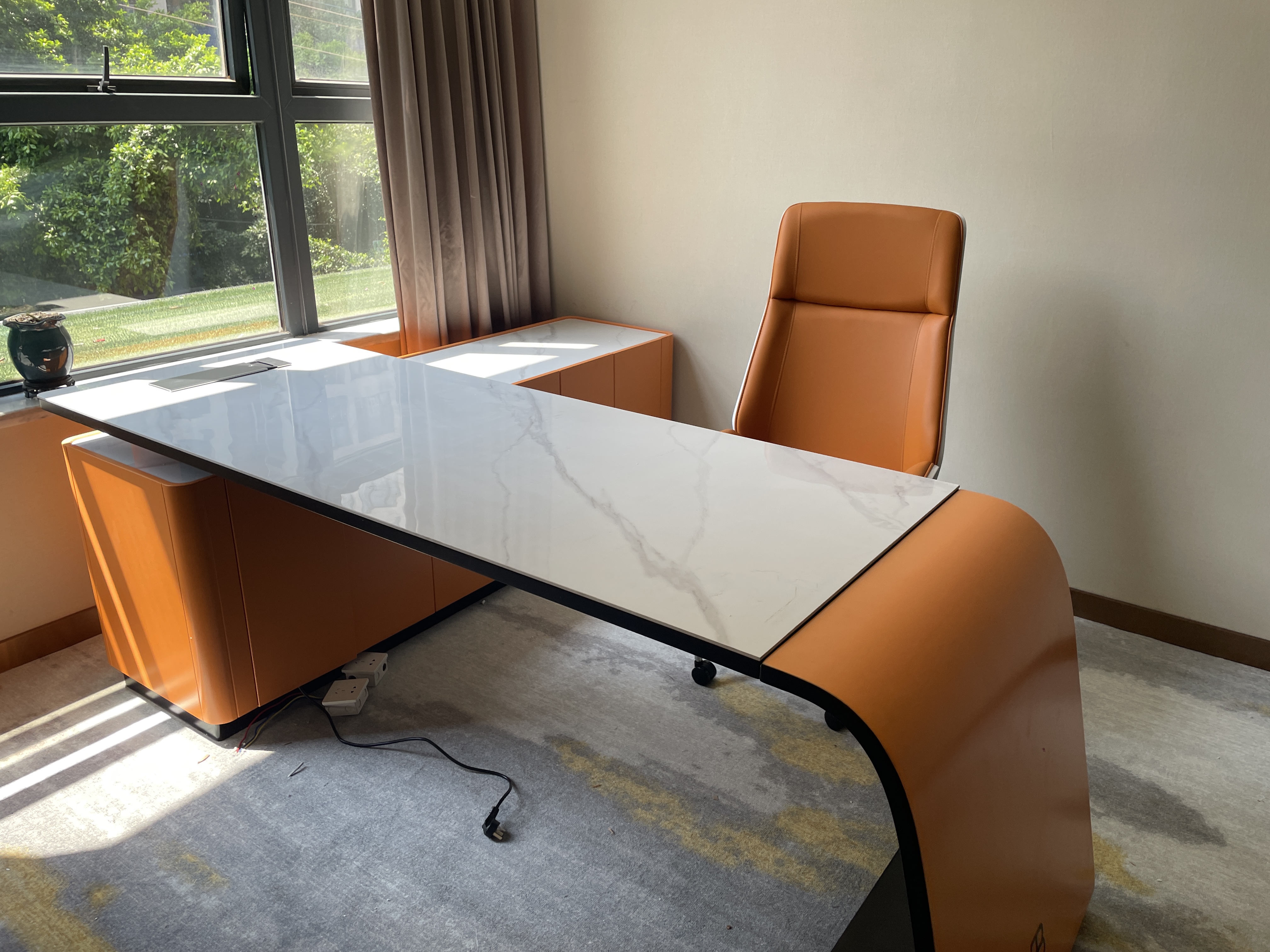 岩板书桌现代简约轻奢家用小户型极简亮光台面创意l型办公电脑桌