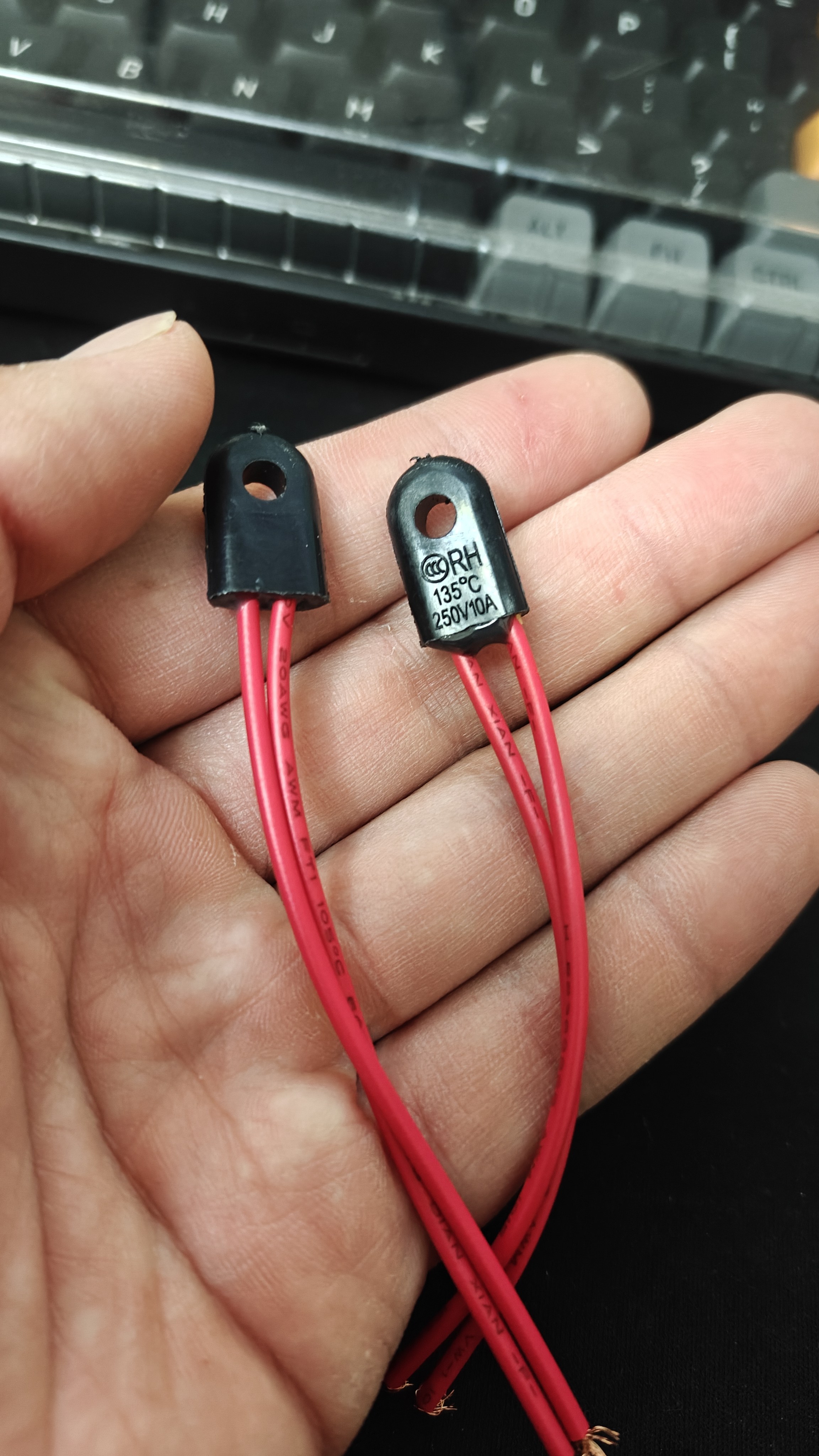 包邮 消毒柜温度保险丝 135度 10a 250v取暖器电暖气电油汀熔断器