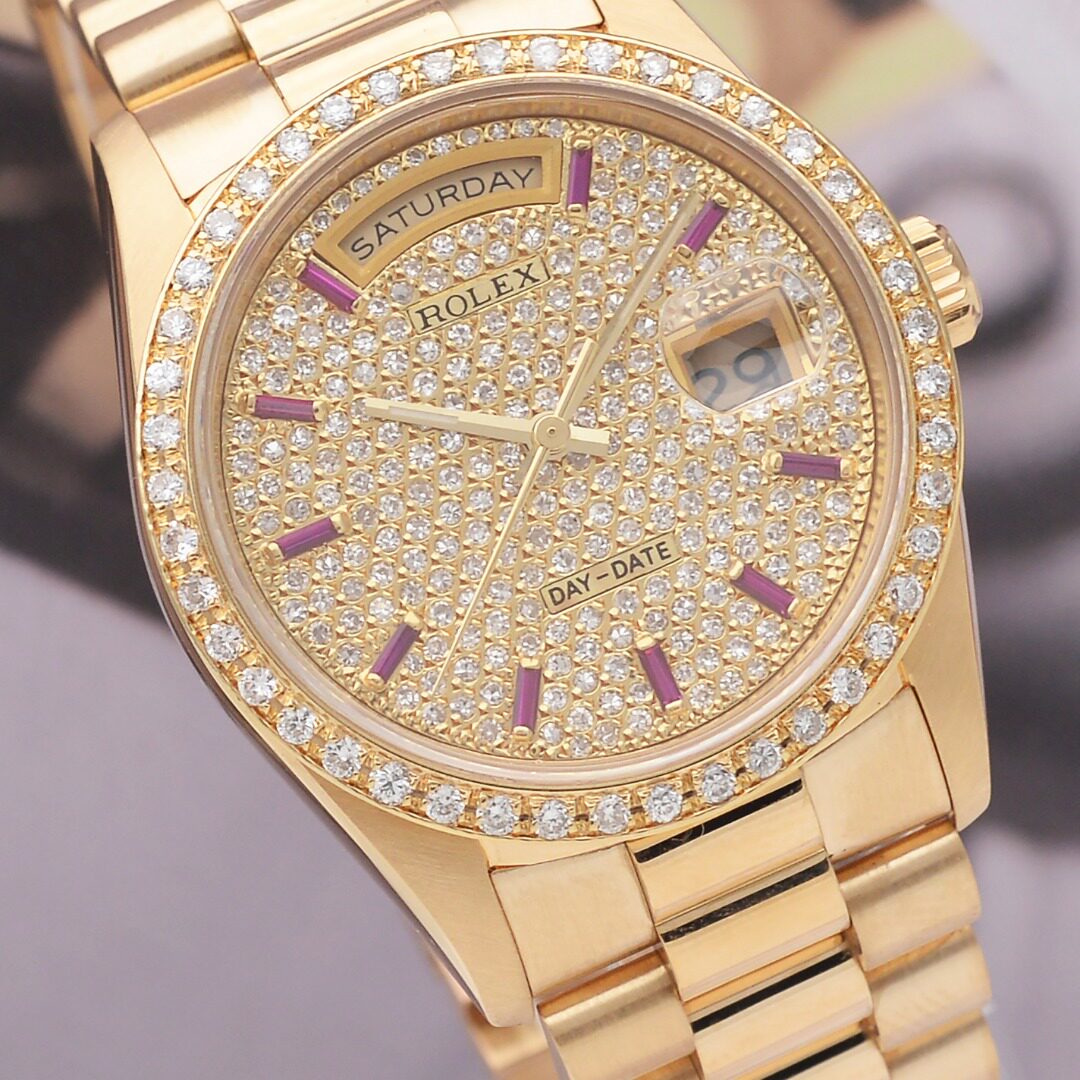 红宝石满天星[9.8新]劳力士星期日历型后镶钻自动机械男表18238