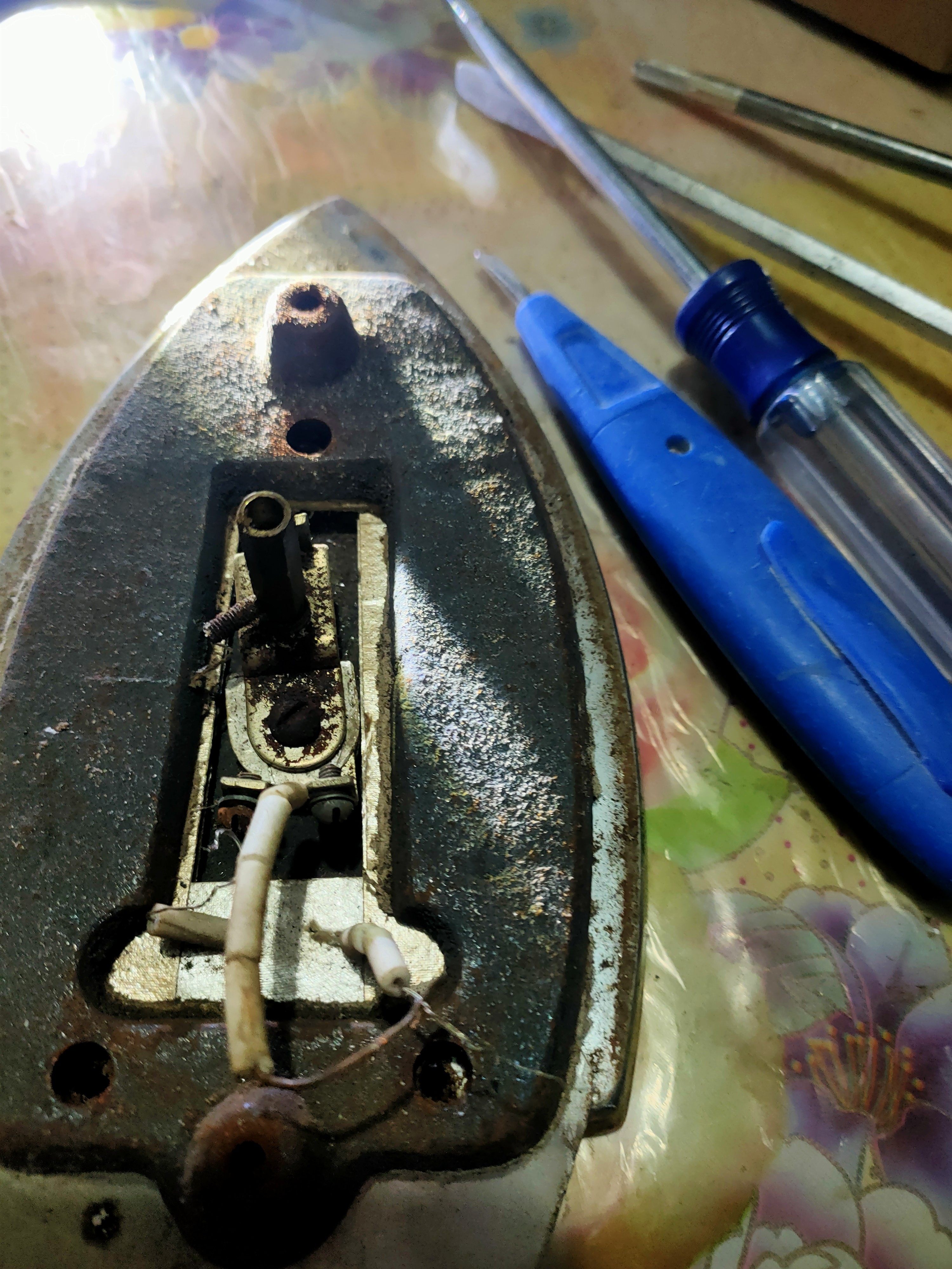 原厂正品莱阳双晶牌300w老式电熨斗加热片熨斗芯子开关型调温型用