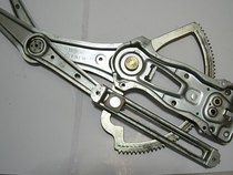 Mercedes-Benz w163 original glass lifter left front ml320 ml500ml55