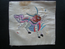 T729 clear-end rubber East pillow flower embroidered Kirin sends son embroidered excellent