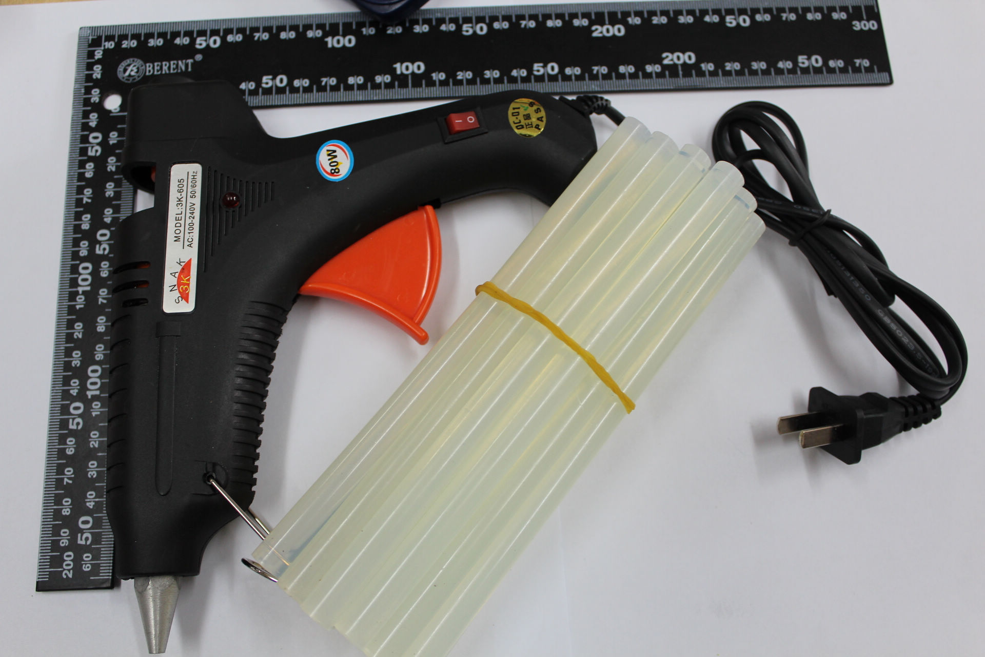 Glue gun adhesive strip 60W black glue gun hot melt adhesive gun hot glue gun with 10 rubber stick