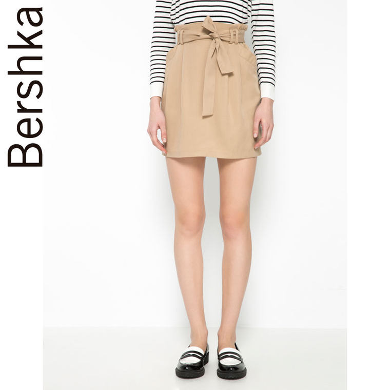 Bershka 女士裙子 带腰带短裙 00620086