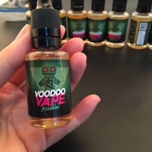 马来西亚进口新包装小绿人 巫毒 voodoo 混合水果味 电子烟 烟油