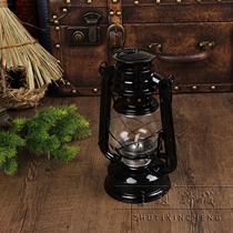 Nostalgic classic kerosene lamp home furnishings window decoration display props children shooting movie retro Lantern
