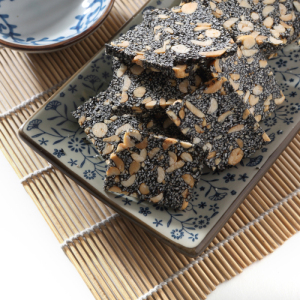 纯手工花生黑芝麻片