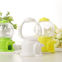 Large creative light bulb candy box rotatable candy twister childrens small toy plastic candy box chewing gum fruit machine