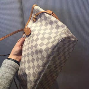 二手 LV 小号白棋牌格无子母袋款 完美变色 29