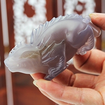 Fine natural horse ice species chalcedony purple blue agate lizard sucking wealth and ornaments