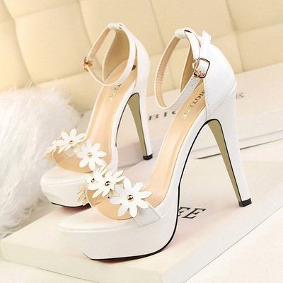 3599-1 han edition fashion high-heeled shoes sweet waterproof decorative flowers rivet one word with high heels sandals