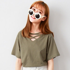 正反两穿交叉领口宽松t恤