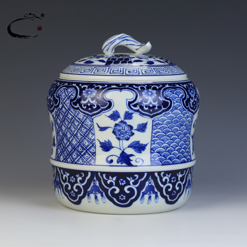 Jingdezhen blue and white porcelain and auspicious large antique tea tea pu 'er tea box box packing box