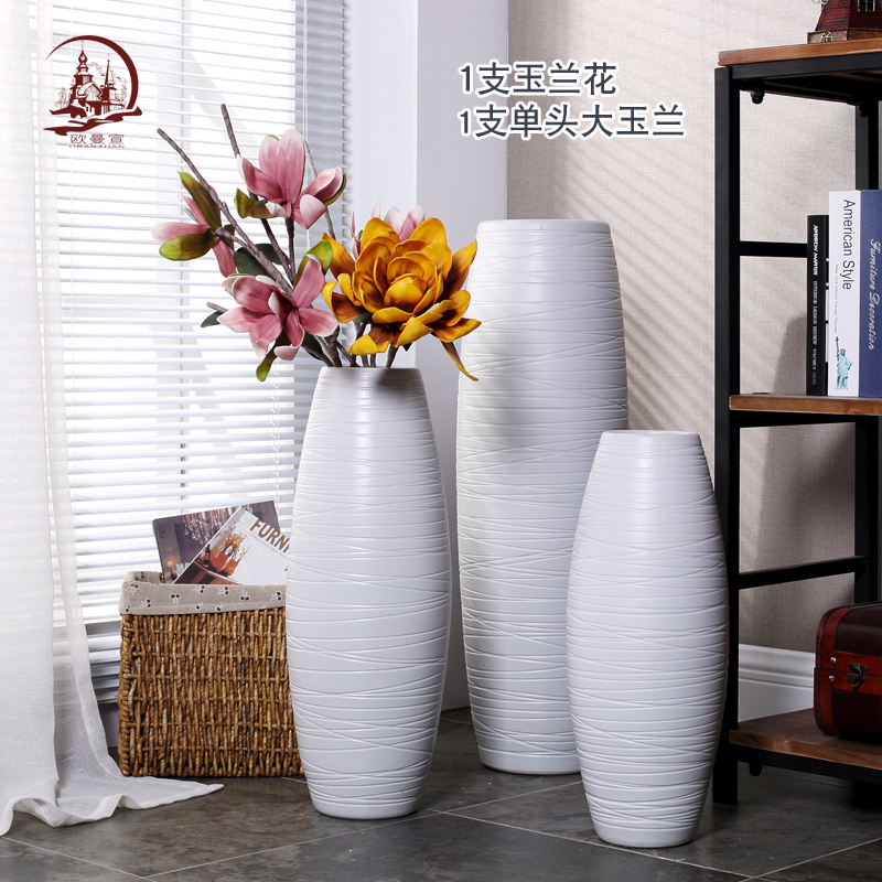 Jingdezhen I and contracted creative living room TV cabinet ceramic white ground vase flower arranging home decoration