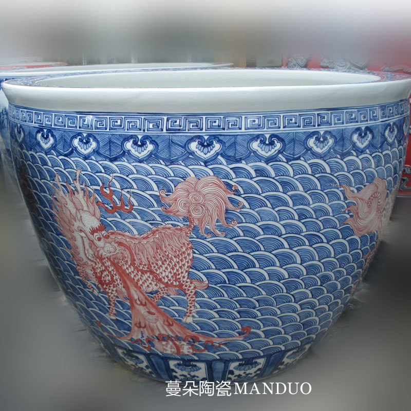 Benevolent jingdezhen blue and white youligong hand - made porcelain porcelain garden big lion design cylinder