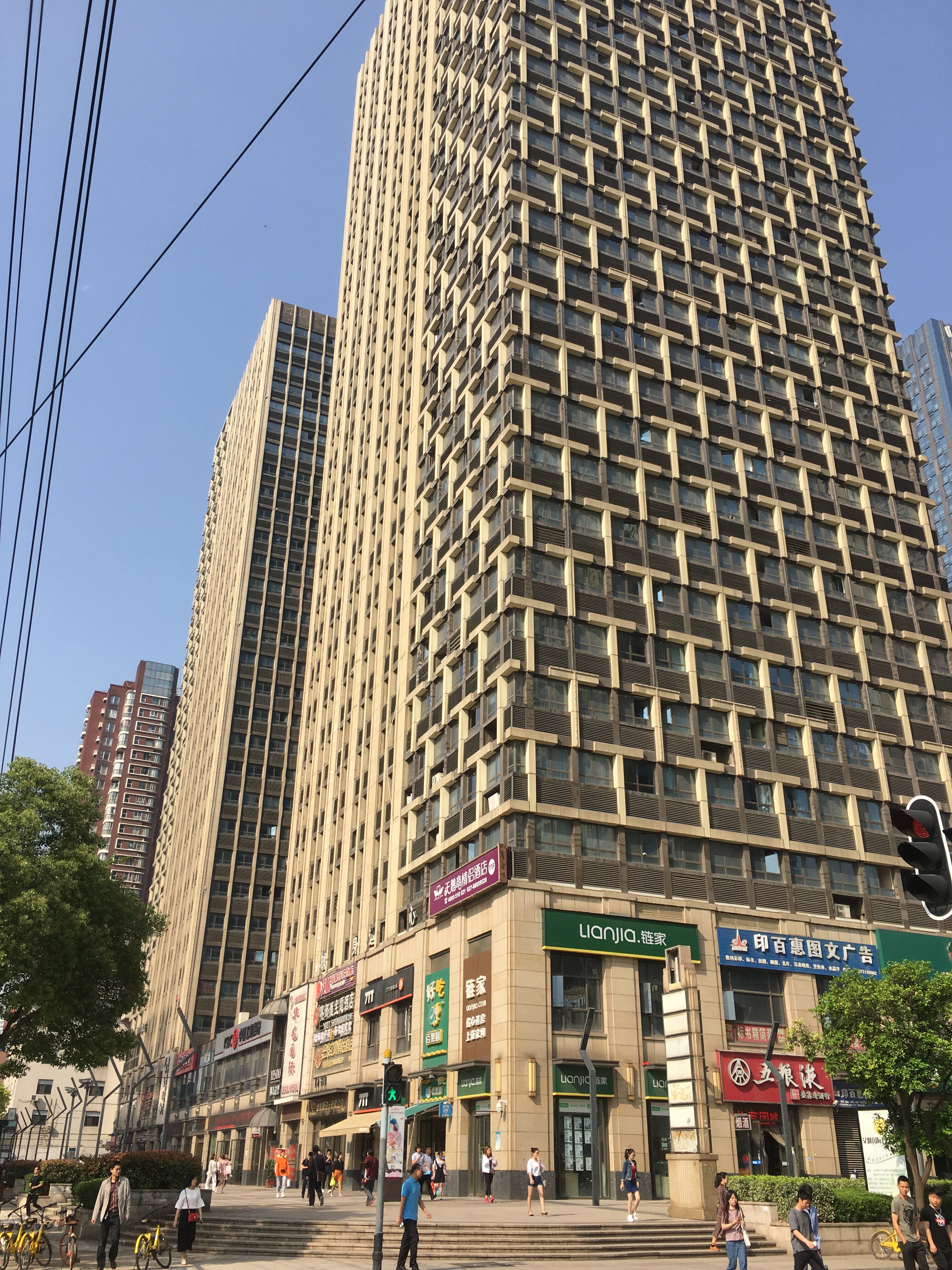 【办公楼】武汉市武昌区积玉桥万达广场12栋两层办公楼