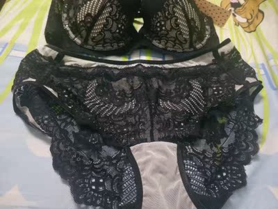 太好看了,面料舒适,穿上好性感,这个肩带有多种穿法,怎么搭配衣服都好看,做活动买的,超值,天天看这家店,经常搞活动,质量好,服务好,物流超快。 太好看了,面料舒适,穿上好性感,这个肩带有多种穿法,怎么搭配衣服都好看,做活动买的,超值,天天看这家店,经常搞活动,质量好,服务好,物流超快。