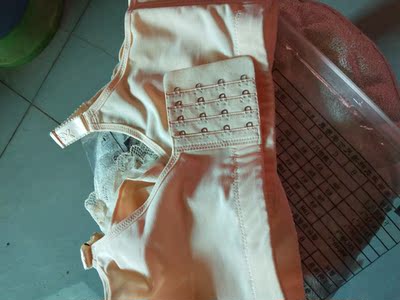 内衣质量挺好的，轻薄，聚扰效果不错。