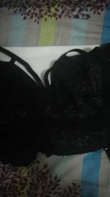 包装很好，高端大气上档次，很喜欢，料子很舒服，上身也很舒服哈哈哈，不过这是我撑坏的吗😂😂用线缝一缝好了