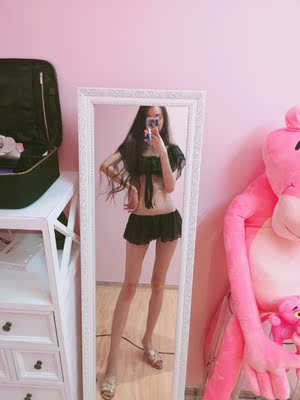 喜欢这套黑色套装 好看又飘逸