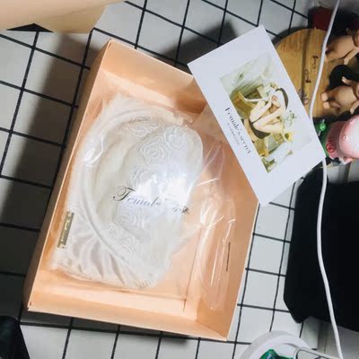 好神奇…买了两家,结果盒子撞衫了,撞衫不可怕,套路还是一样的…但是另一家的盒内感觉更高大上些 好神奇…买了两家,结果盒子撞衫了,撞衫不可怕,套路还是一样的…但是另一家的盒内感觉更高大上些