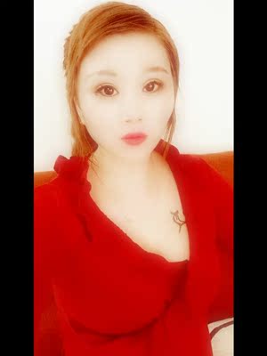 衣服很好看!料子很舒服!意想不到的收获!还算满意! 衣服很好看!料子很舒服!意想不到的收获!还算满意!