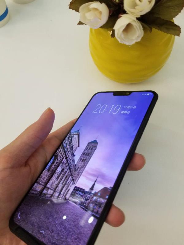 卡斐乐vivoz1钢化膜vivo z1全屏覆盖手机膜手机贴膜